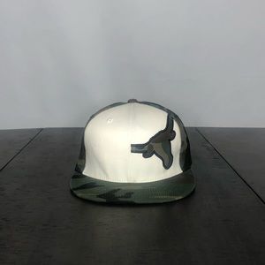💍 Texas Longhorns Flat Bill Brim Camo Hat